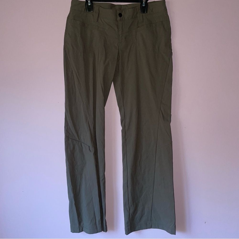 Athleta Size 4P Low Rise Trail Pants Straight Leg